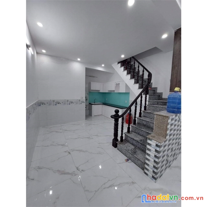 Nhà đẹp q12 – hẻm xe hơi – dt 4.4x13 – xách vali vào ở ngay – nhỉnh 3,5 tỷ

 
nhà đẹp q12 – hẻm