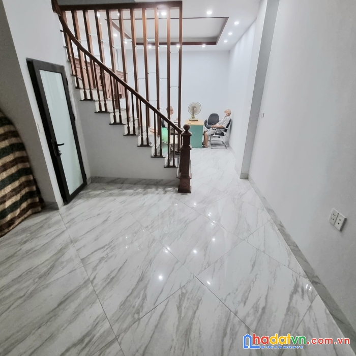 Bán nhà đại từ,linh đàm 43m2 x5t,ngõ 2m,giá 3.7 tỷ,ở luôn,sđcc