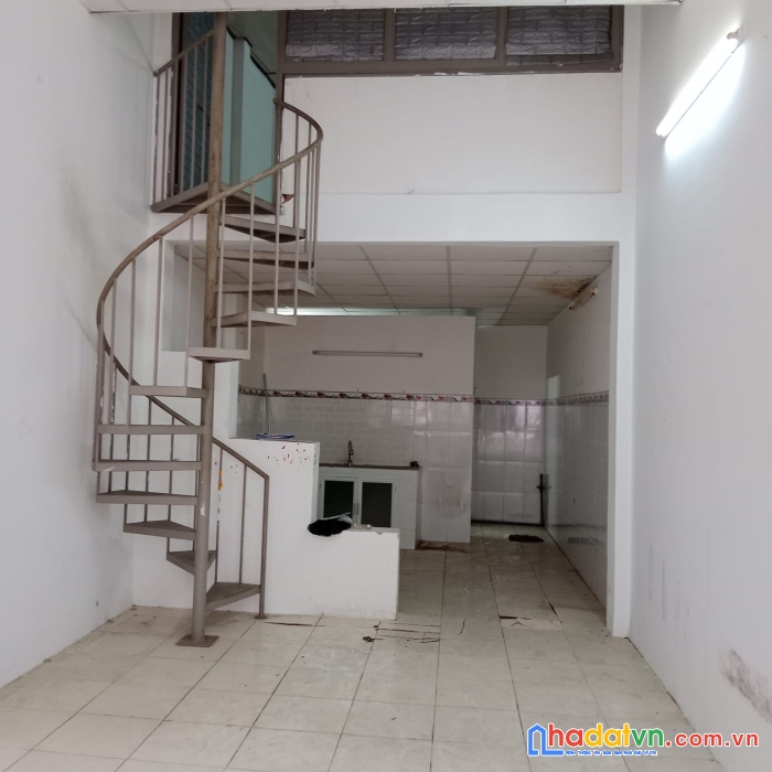 Vị trí vip làm chdv tn 576tr năm – bán đất tặng nhà – xvnt giáp q1 – 47.5 m2 – vuông vức – giá chỉ