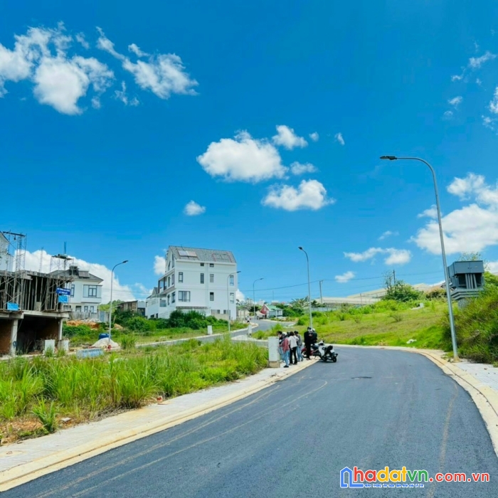 Cần bán lô đất sổ riêng xây dựng trên đường an sơn, phường 4, tp. đà lạt, giá 5 tỷ