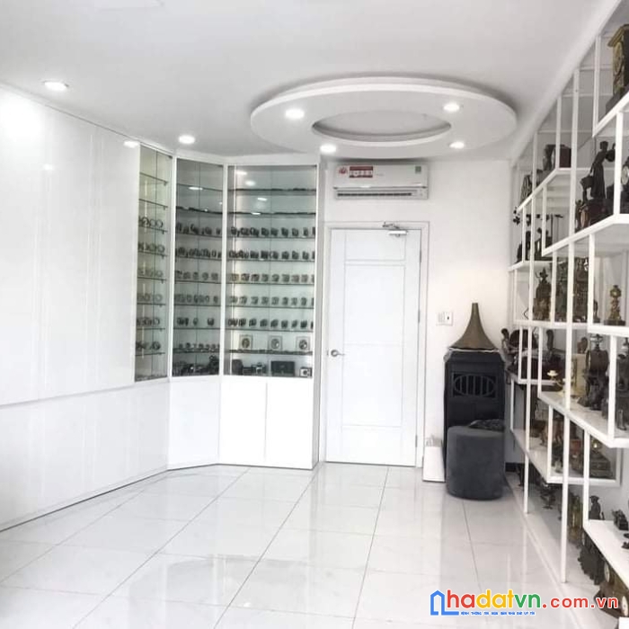 Nhà đẹp 5 tầng ngang 5.5m 47m2 huỳnh văn bánh chỉ  8 tỷ 5