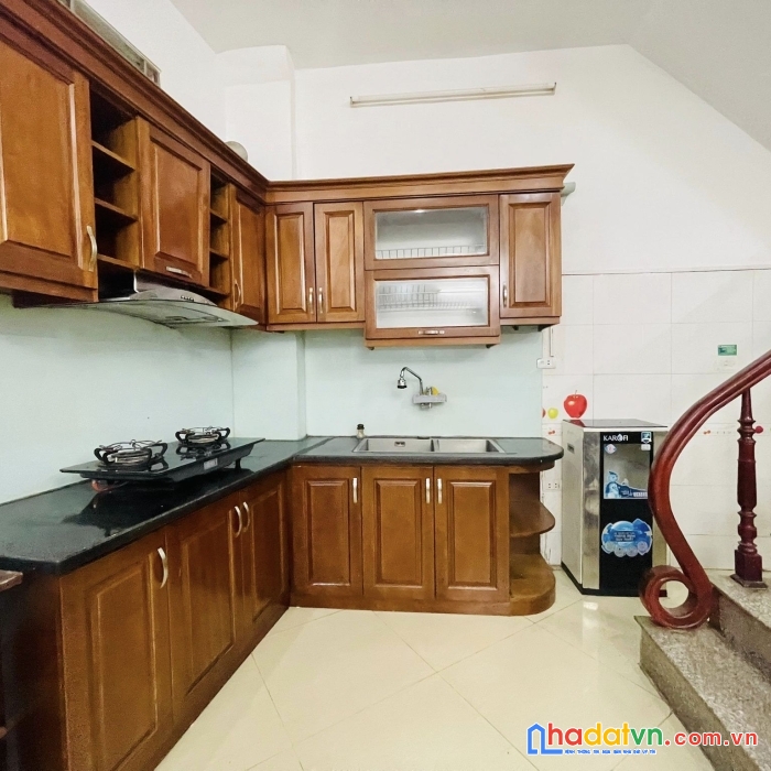 Cần bán gấp nhà hoàng mai 5 tầng, mặt tiền 5.9m, giá 3.75 tỷ