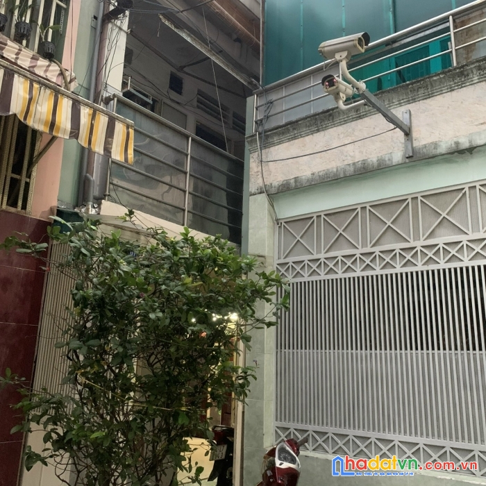 Chính  chủ bán nhà riêng tại 666/14/37 đường 3/2, quận 10 dt126.3m2 giá 7.2 tỷ