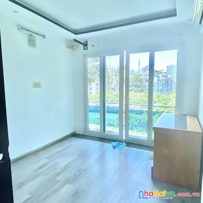 Mặt tiền 23m2-6t-3.3x7-9,1 tỷ trường sa p17 bt 964