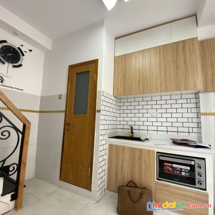 Ngon rẻ nhà  xô viết nghệ tĩnh -bình thạnh 20m 2 tầng giá 2,2 tỷ