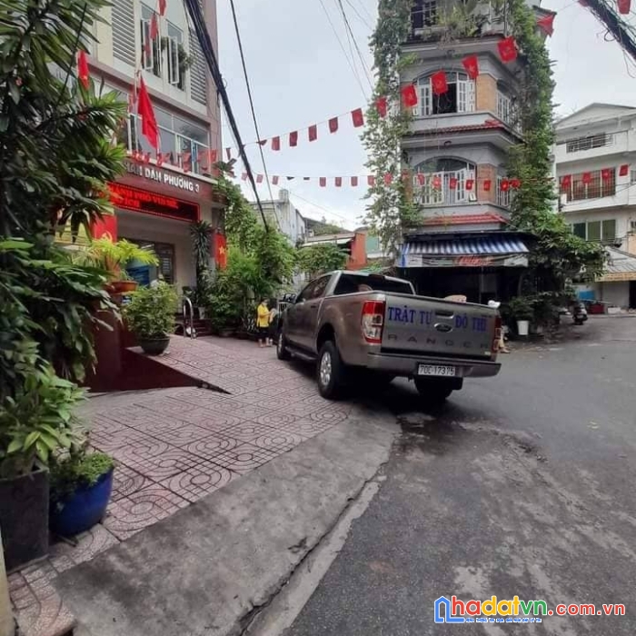 Bán nhà đường phạm văn hai,tân bình,20m2,3 tầng,3,9 tỷ.