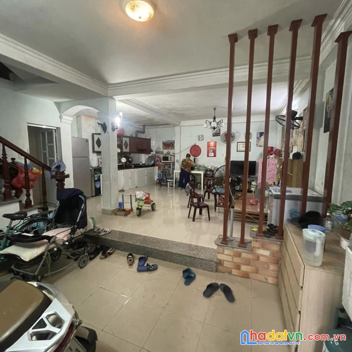 Bán gấp nhà đẹp kim giang chỉ 5.49 tỷ, 55m x 4t, ngõ nông nhà rộng view hồ