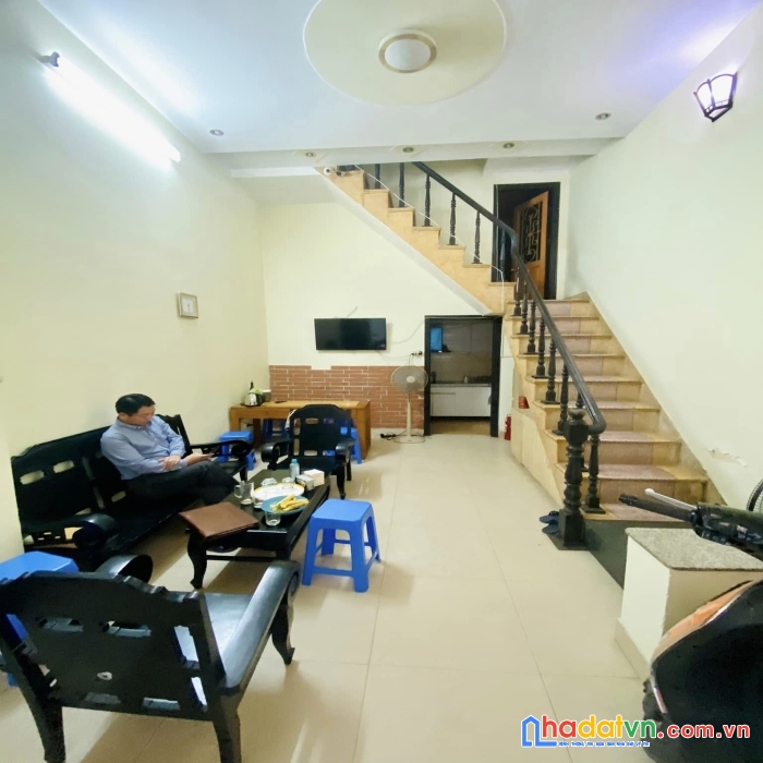 Oto tránh - kinh doanh - vỉa hè phố nguyễn khang 40m2 x 4t, mt 4.3m giá 5.9 tỷ, giá độc quyền