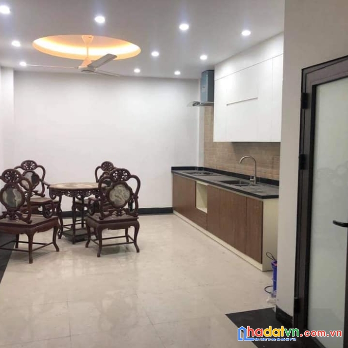 Thượng thanh, long biên, 55m, 4 tầng, mới, đẹp, 15m cách 15m ra ô tô đi lại, 4,35 tỷ