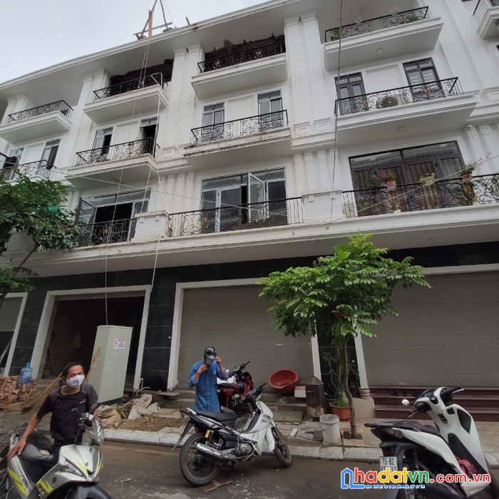 Chính chủ cần bán nhà : căn shophouse liền kề dự án bạch đằng luxury 85 cầu niệm