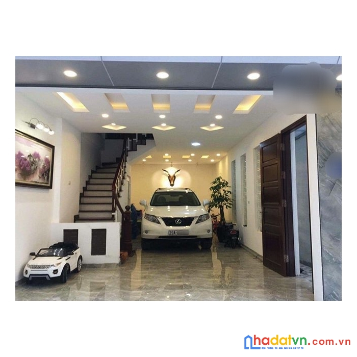 Cho thuê nhà nguyễn chí thanh 76m2, 6pn. ô tô tránh, để trong nhà. đường 8m có vỉa hè. sàn gỗ