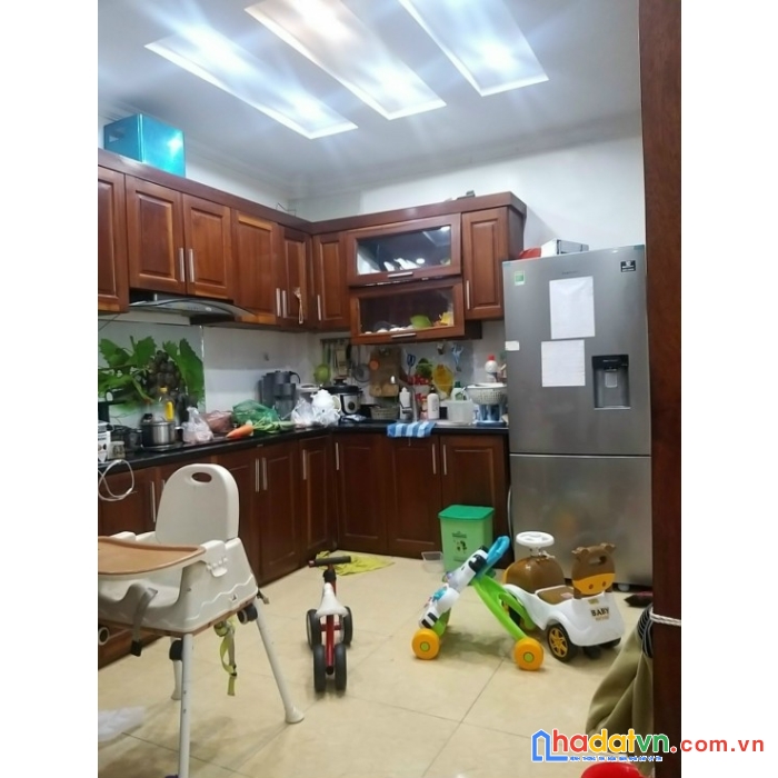 Bán nhà ngõ 75 đường phú diễn, ô tô đỗ cổng, ngay chợ dân sinh: 32m2* 4 tầng* miễn tg.