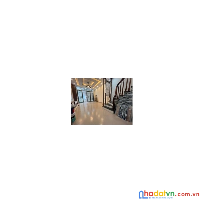 Quá hiếm , bán nhà cực đẹp mặt phố ngọc thụy diện tích 107m chỉ nhỉnh 10 tỷ