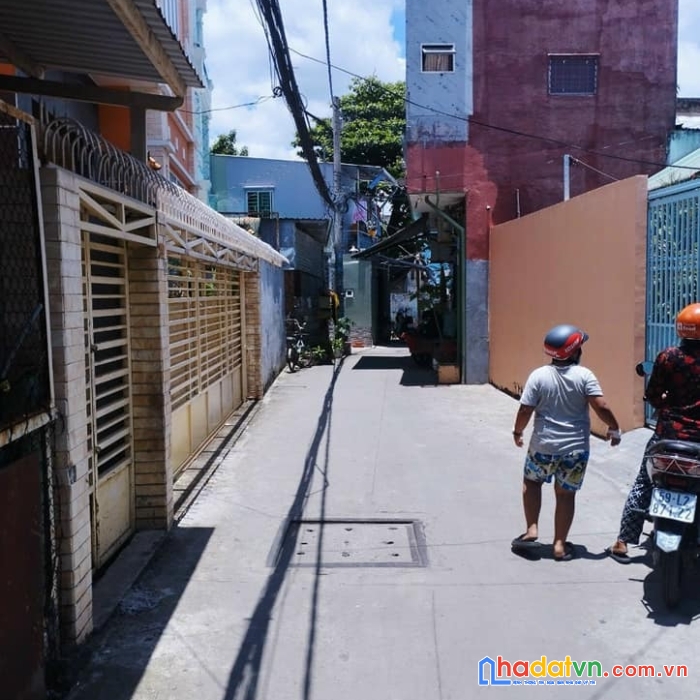 Nhà mới mai hắc đế q8 2 tầng xây full diện tích giá chỉ nhỉnh 3 tỷ.-
quận 8
