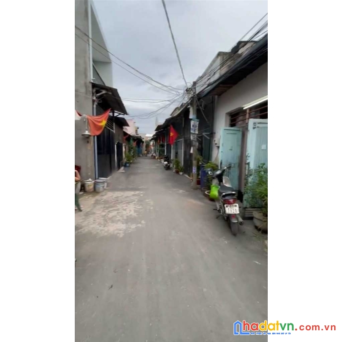 Bán nhà  đường tân sơn nhì - tân phú . dt 48m2 chỉ nhỉnh 4.x tỷ.