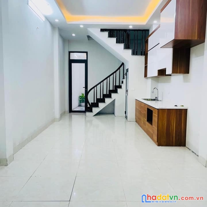 Bán nhà phương mai 50m nhà mới 2 thoáng gần xe con đủ lợi ích ở sướng giá thấp