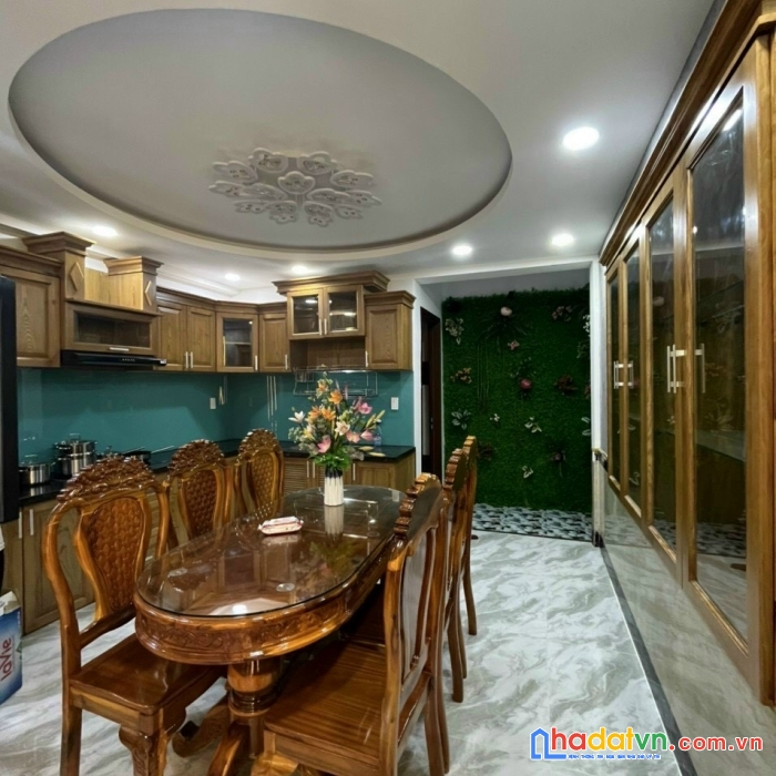 Nhà đẹp, 4 lầu, nguyễn văn đậu, 4.2 x 15.5m, 9.3 tỷ, bình thạnh