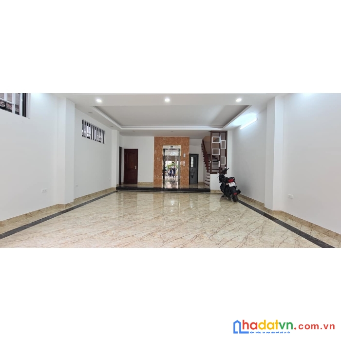Tôn đức thắng đống đa gara ôtô 7t thang máy văn phòng spa 2 thoáng 15.8 tỷ