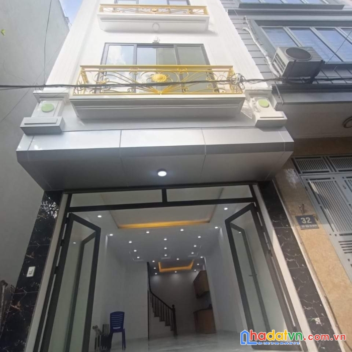 Bán liền kề ngô thì nhậm 45m2, 5 tầng, chỉ 6.3 tỷ, phân lô ô tô