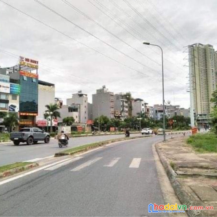 Chính chủ cần bán nhà mặt phố nguyễn thanh bình