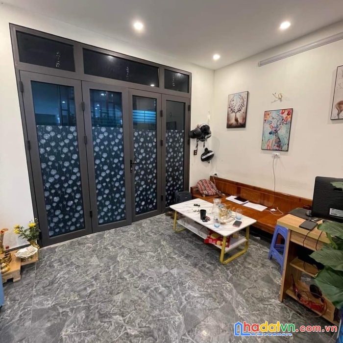 Bán nhà cầu giấy 35 m dân xây chắc nịch, 10m ô tô tránh, dừng đỗ ngõ giá chỉ 4,5 tỷ