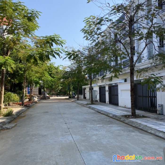 Chính chủ cần bán bán biệt thự liền kề hud sơn tây ,quang trung, sơn tây, hà nội