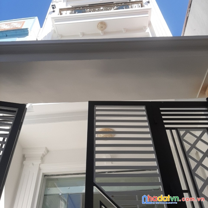 Bán nhà chính chủ,mặt ngõ 81 phạm hữu điều trần nguyên hãn
dt 54m2 x 4 tầng. giá 3ty350 có tt
