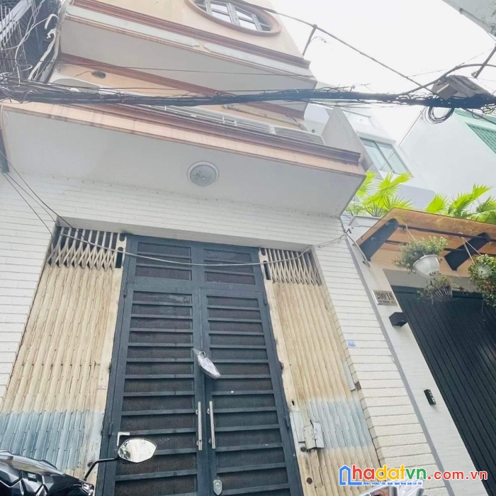 Chủ đi nước ngoài cần bán nhà hẻm cô giang, quận 1, gần khu phố tây bùi viện, 42m2 chỉ nhỉnh 9 tỷ