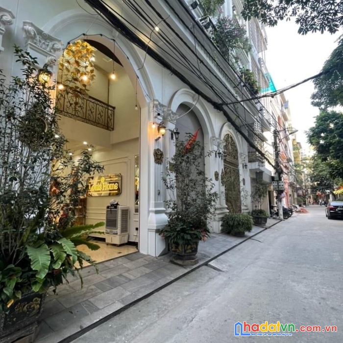 Siêu đẳng cấp-nội thất anani 
gara ô tô 7 tầng thang máy  vị trí đẹp ở tuyệt.  chỉ nhỉnh 10 tỷ