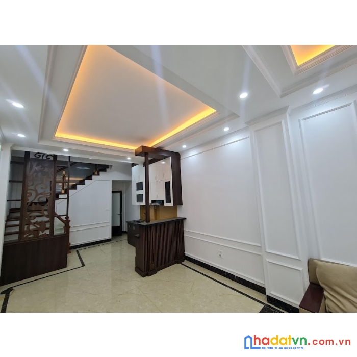 Sài đồng- 25/30m2-4 tầng-3,6 tỷ-ngõ nông, xe tải tránh, vỉa hè - gần ngay mặt phố, kinh doanh.