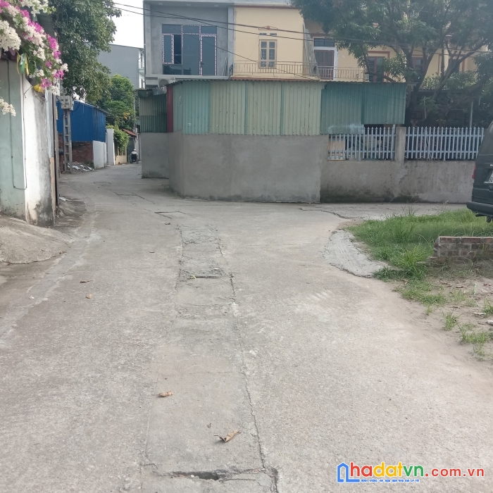 Vỡ nợ bán gấp 54.7m2  vân nội, đông anh giá 38 triêu/m2. đường ô tô 7 chỗ, ngõ thông.