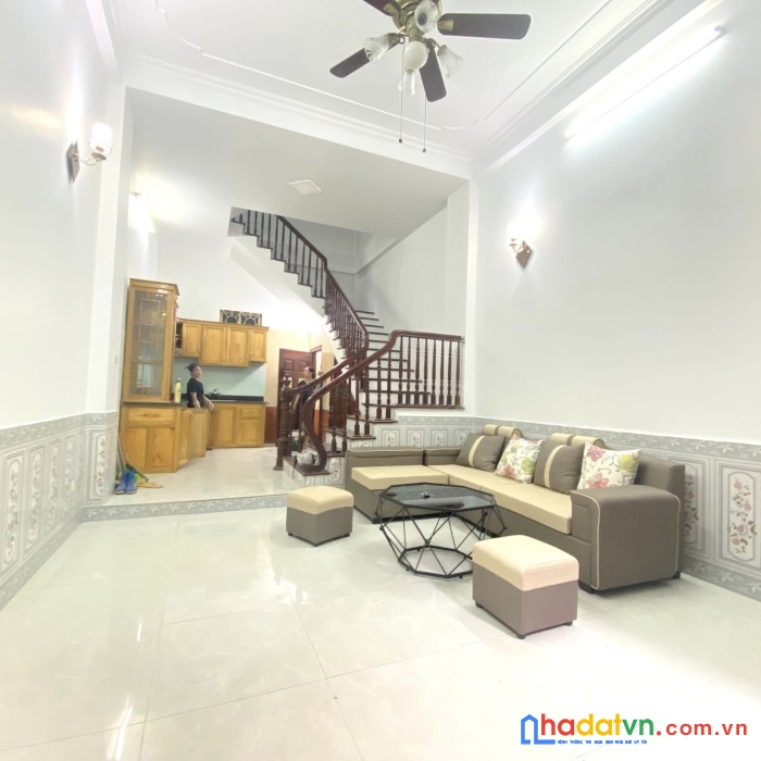Hàng hiếm - full nội thất -2 thoáng
khương đình 36m giá 4.18 tỷ