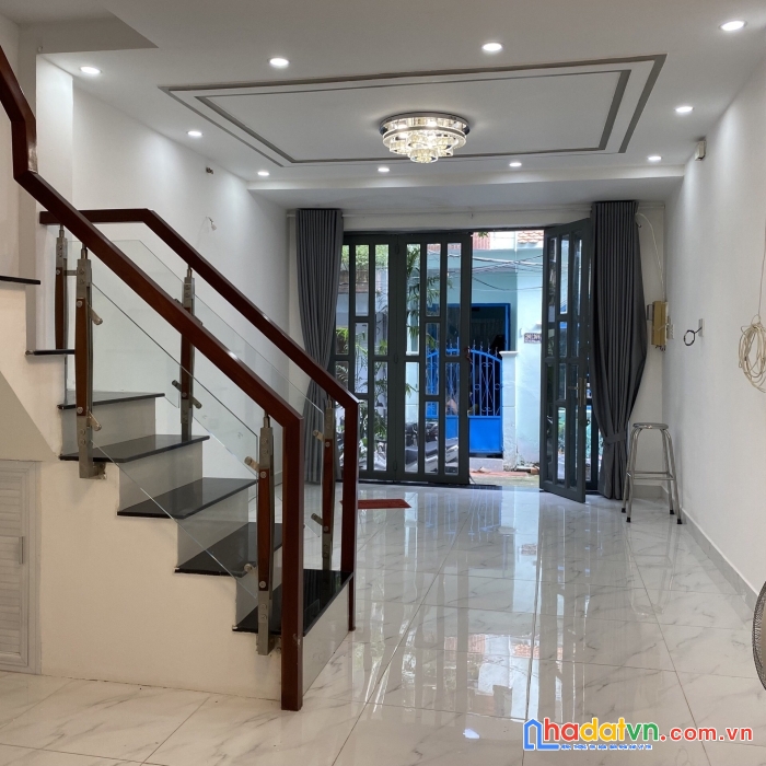 Nhà bán gấp, giá chào ngộp bùi hữu nghĩa, bình thạnh, 4.9 tỷ tl
