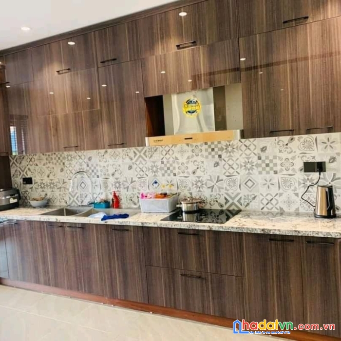 Bán nhà phố đặng văn ngữ: 44m2, 5 tầng, 4 ngủ, mt 4m, ngõ 3 gác, 10m ra phố. 3.4 tỷ