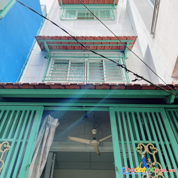 Hẻm xe hơi đoàn văn bơ diện tích 72 m 4 tấm q4 cách q1 500 m 2 tỷ
