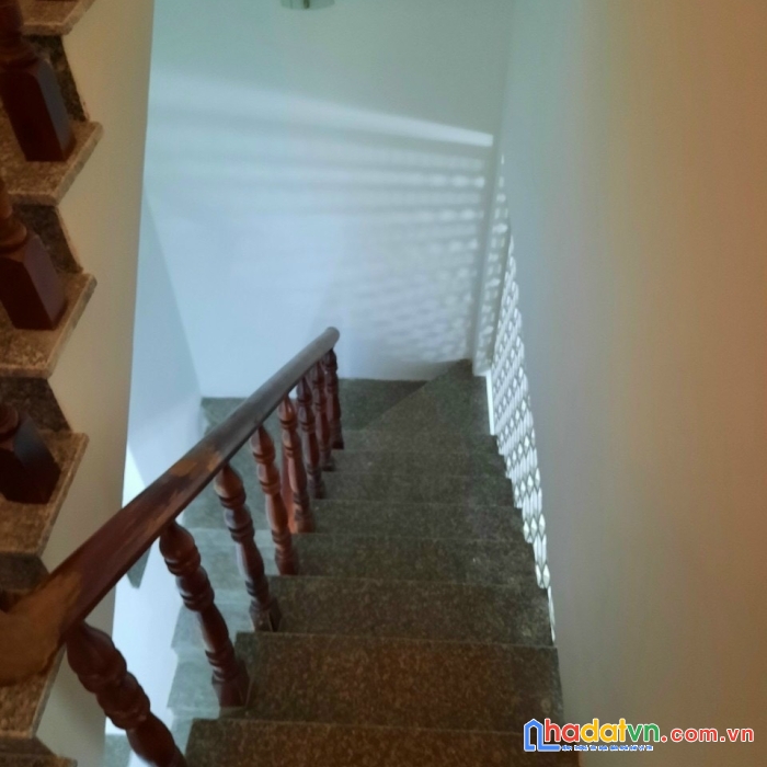 Hẻm 1 sẹc, 947 cách mạng tháng tám, 4.5 x 14m, 3 pn, tân bình