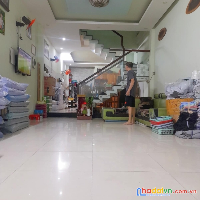 Bán nhà cmt8-sát hẻm ô tô-38m2- nhà tiện xây mới -nhỉnh 4 tỷ