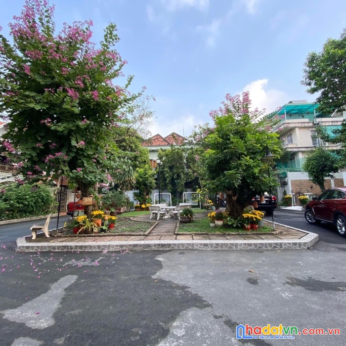 Bán nhà ngay công viên, 2 mt  đỗ nhuận - sơn kỳ - aeon, 4.2x19m, 4 t, 10 tỷ