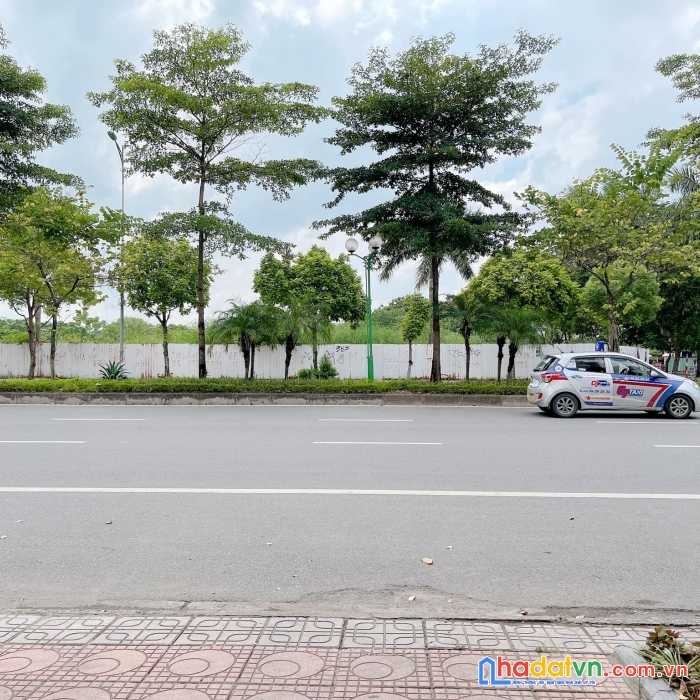 Bán nhà mặt phố ngô gia tự  -long biên - 6 làn to như sân bay - vỉa hè 7m - đầu tư siêu lợi nhuận