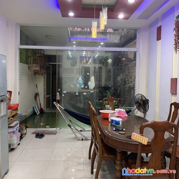 Bán nhà mặt đường - phường 8 quận tân bình 110m2/ 20tỷ.
