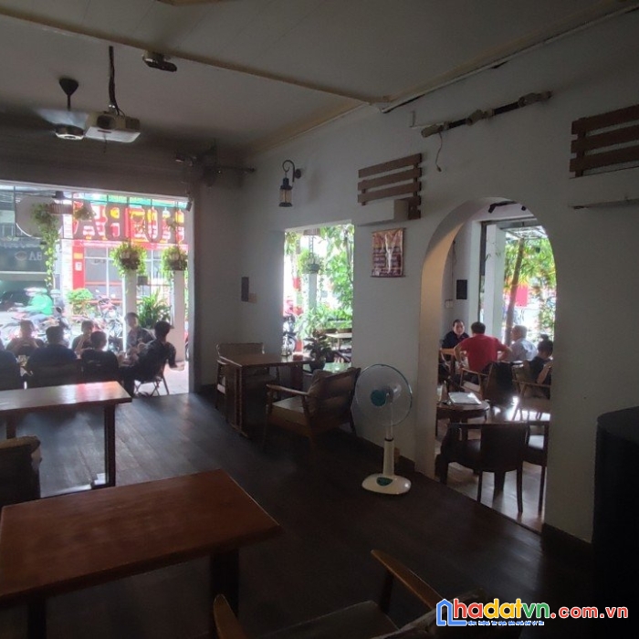Giảm sâu lắmi, bán nhà mặt tiền bình giã, khu trường chinh, k300, hướng đông tứ trạch
