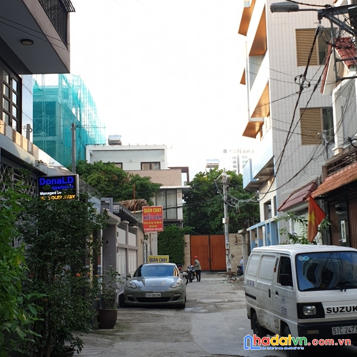 Bán nhà 4 mặt tiền hẻm xe tải bến vân đồn  q4 ngang 4 x15 m đúc 5 tấm
thu nhập 50 triệu tháng