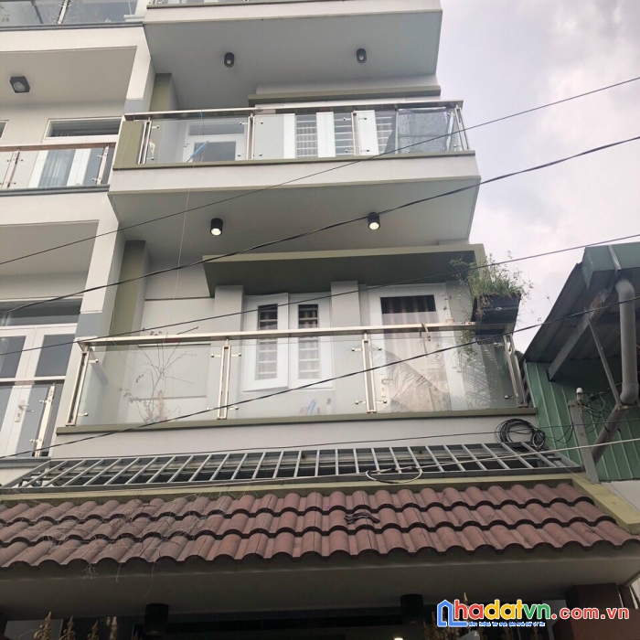 Bán nhà, hoàng hoa thám, 4 x 14m, 3 lầu, chỉ 8.1 tỷ, bình thạnh