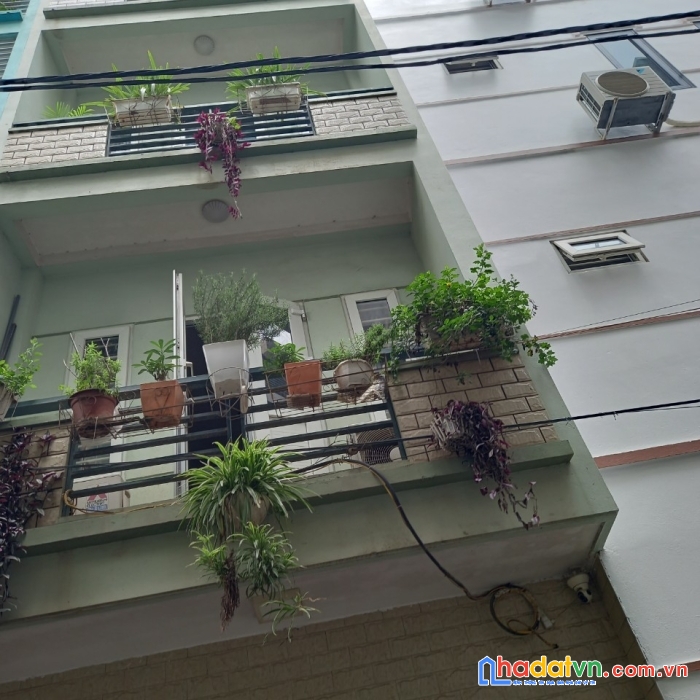 Bán nhà phố gia thượng, ngọc thụy, long biên, 30m, 5 tầng, 30m ra hồ, ngõ thoáng, 2,8 tỷ
