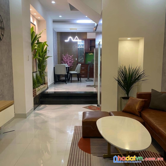 Đường 6m, cách mạng tháng tám, 3.5 x 13.5m, 6.9 tỷ, tân bình