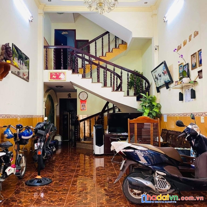 Cmt8 hxh gần cv lê thị riêng 5 tầng 4x17 6pn giá 12 tỷ 5