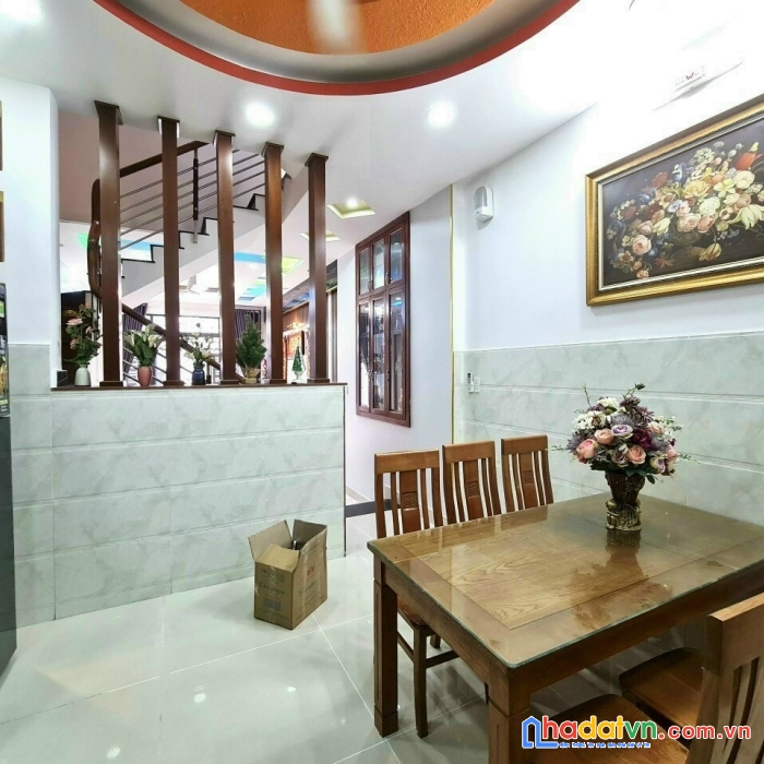 Nhà vip, thoại ngọc hầu, 3 lầu, 4 x 15m, chỉ 7.4 tỷ, tân phú
