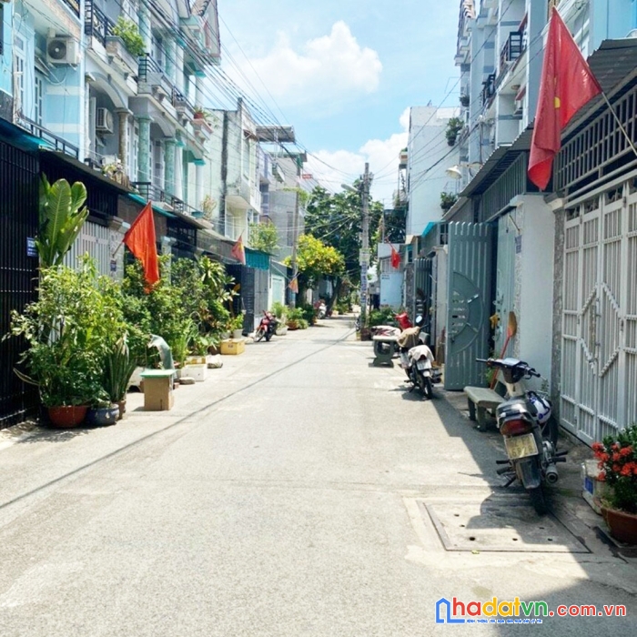 Ôtô vào nhà - h6m thông gần hiệp thành city q12, nhà đẹp ở ngay.