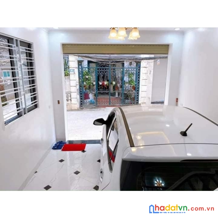 Bán nhà mặt tiền ô tô tránh phố láng hạ quận đống đa gần phố thái hà, hoàng cầu, giá tốt.