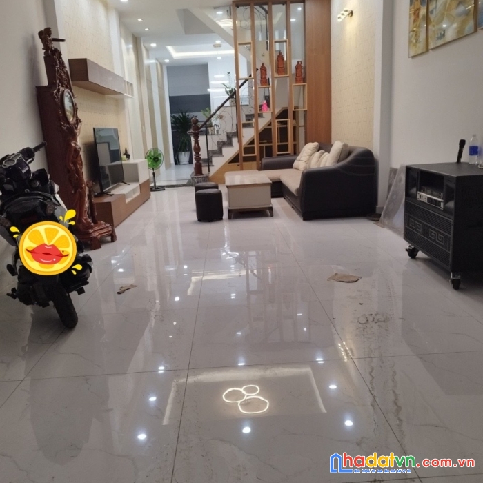 Nhà hiếm bán q3 pasteur 38m2,3.8x10,4 tầng btct,3pn,giá rẻ hơn 6 tỷ